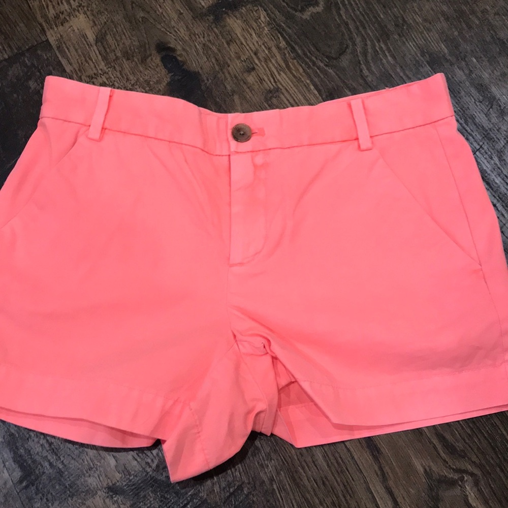 Orange gap shorts